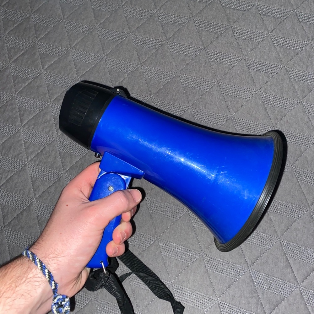 Mini megaphone - VERY LOUD